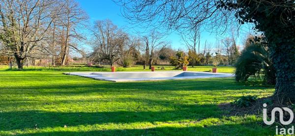 Immeuble à vendre 300 m² Galgon