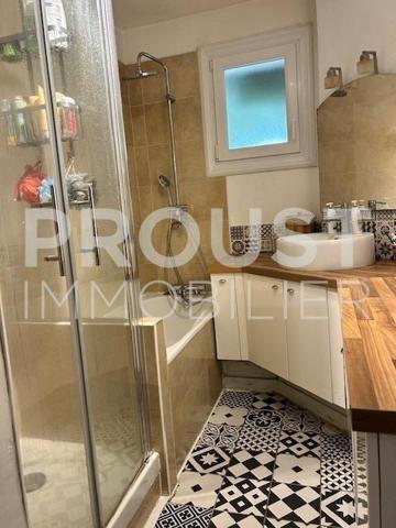 Exclusivité Plain-pied de 116 m² à Fressines, 4 chambres jardin et garage.