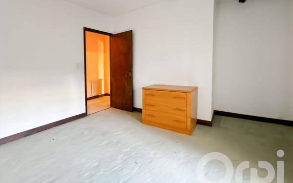 Maison à vendre    7 pièces •  Sérignan-du-Comtat