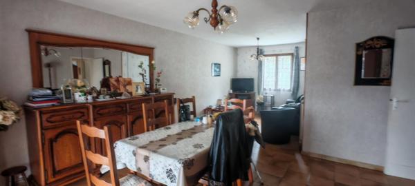 Maison à SAINTES, 17100 - 4 pièces 77m²