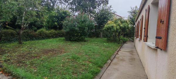 Maison à SAINTES, 17100 - 4 pièces 77m²