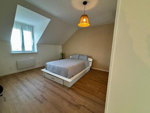 Longère rénovée de 230 m² sur 3,5 hectares, sans vis à vis, 5 chambres