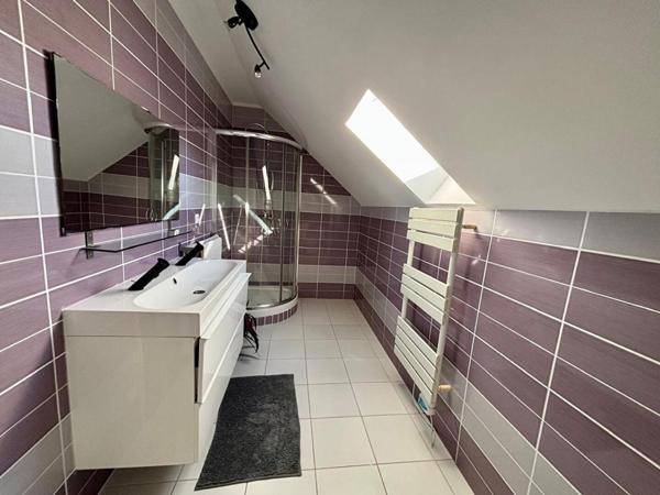 Longère rénovée de 230 m² sur 3,5 hectares, sans vis à vis, 5 chambres