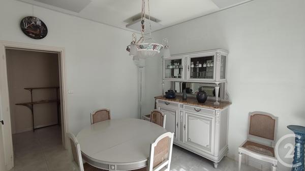 Maison à vendre  5 pièces - 120 m 2   SAINTES  - 17