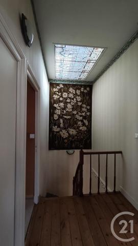 Maison à vendre  5 pièces - 120 m 2   SAINTES  - 17