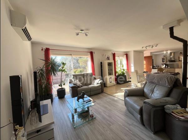 Maison à vendre 4 pièces AUBAGNE (13)