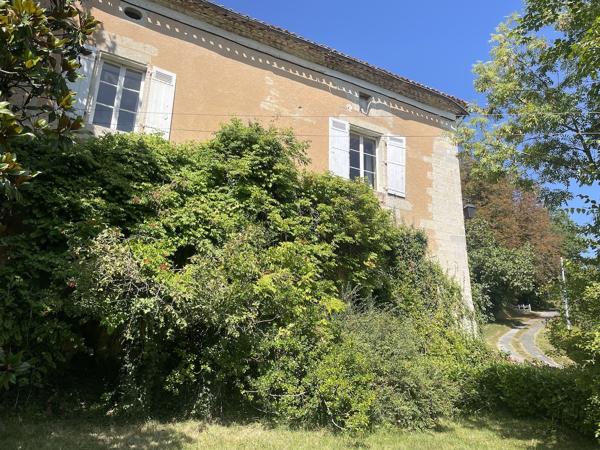 Chateau à vendre à Saint-Astier (24110) - Dordogne
