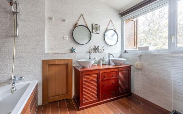 Maison à vendre    4 pièces • 100,38 m2 Joinville-le-Pont