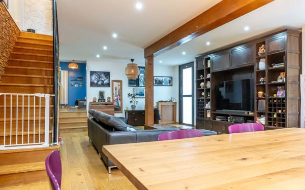 Maison à vendre    4 pièces • 100,38 m2 Joinville-le-Pont