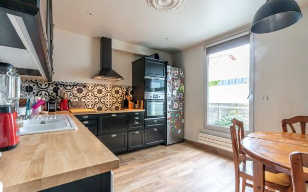 Maison à vendre    4 pièces • 100,38 m2 Joinville-le-Pont