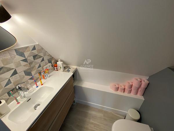 Maison Maisons Laffitte 108 m2 - Proche Centre-Ville - 5 chambres Loyer 3 312 €/mois **  - Référence  4711