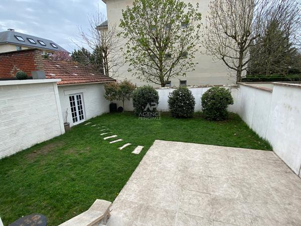 Maison Maisons Laffitte 108 m2 - Proche Centre-Ville - 5 chambres Loyer 3 312 €/mois **  - Référence  4711