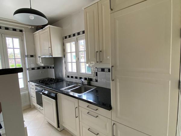 Maison Maisons Laffitte 108 m2 - Proche Centre-Ville - 5 chambres Loyer 3 312 €/mois **  - Référence  4711