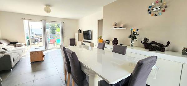 ITEUIL - PLAIN-PIED - 4 CHAMBRES - JARDIN DPE A