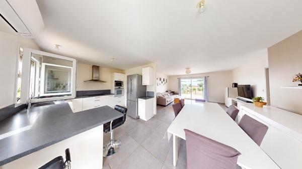 ITEUIL - PLAIN-PIED - 4 CHAMBRES - JARDIN DPE A