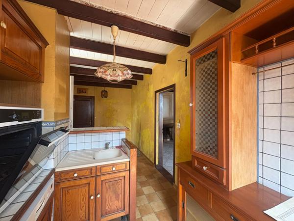 Maison de charme à rénover avec grand terrain- Fort potentiel !