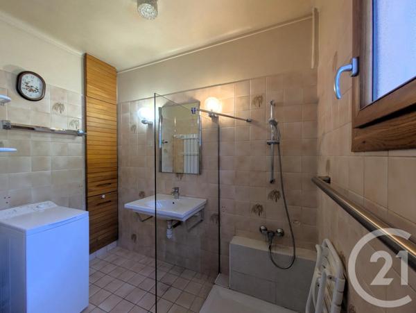 Maison à vendre  7 pièces - 154,16 m 2   MONTMELIAN  - 73