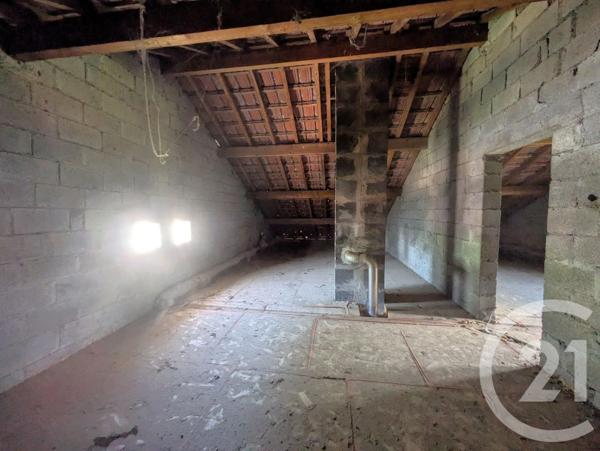 Maison à vendre  7 pièces - 154,16 m 2   MONTMELIAN  - 73