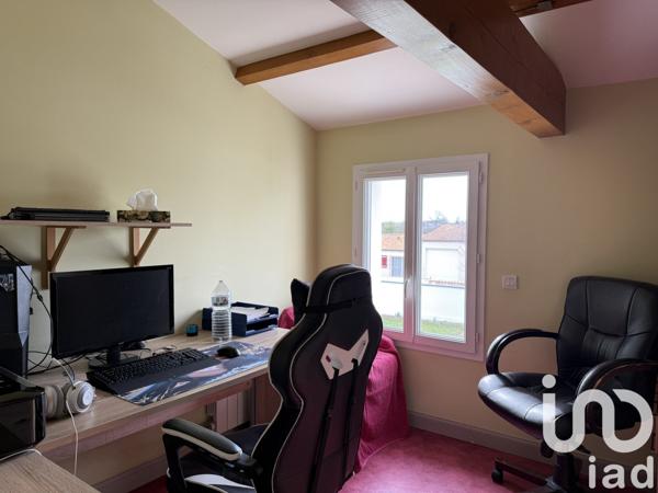 Maison à vendre 7 pièces 158 m² Saint-Hilaire-la-Palud