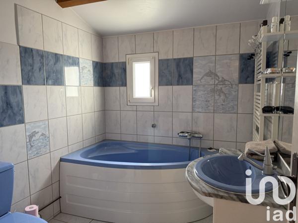 Maison à vendre 7 pièces 158 m² Saint-Hilaire-la-Palud