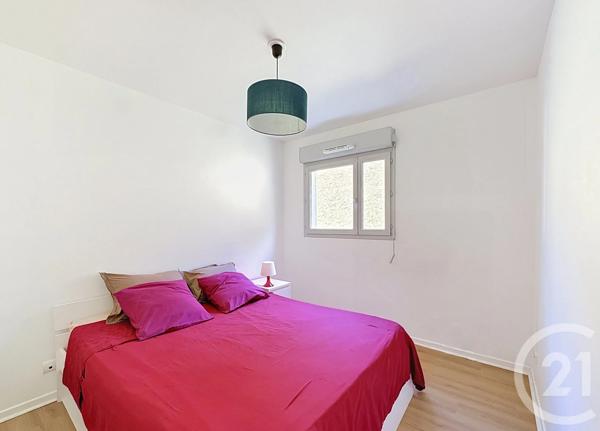 Appartement F4 à vendre  4 pièces - 81 m 2   TANINGES  - 74