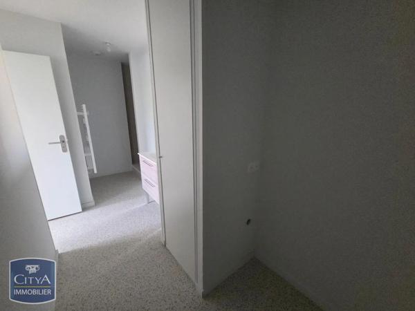 Appartement à louer 3 pièces 76m² Issoire (63500)
