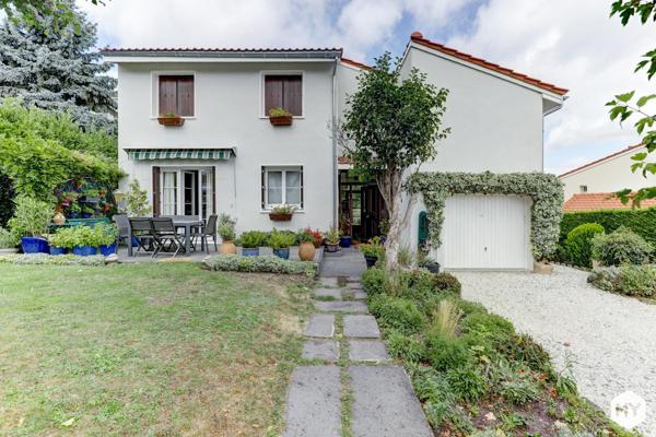 Maison • Vente • 100m2 • Romagnat 305 000 € FAI