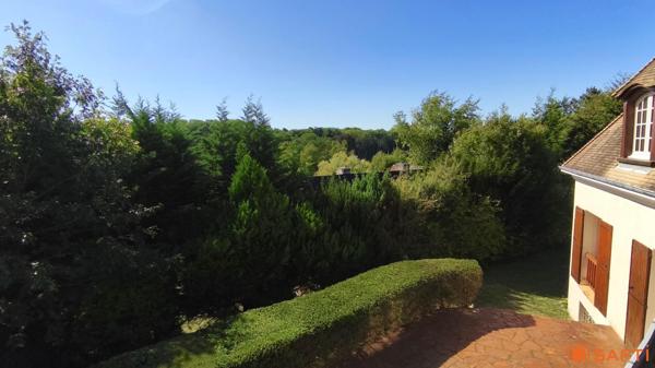 Une maison qui a décidé de sortir du cadre