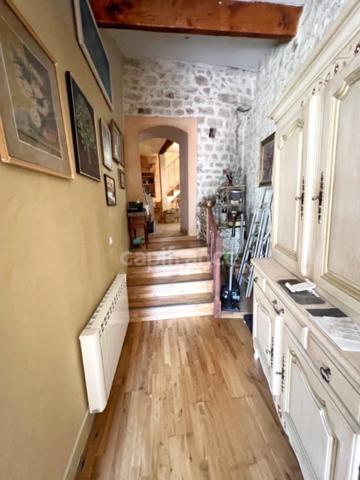 Maison à vendre à Reillanne (04110) – 152 m² – 4 chambres – Terrasse, balcon et charme provençal
