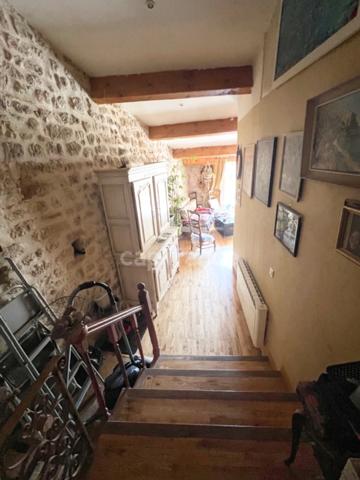 Maison à vendre à Reillanne (04110) – 152 m² – 4 chambres – Terrasse, balcon et charme provençal