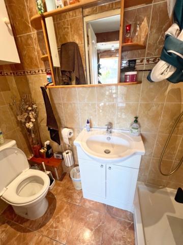Maison à vendre à Reillanne (04110) – 152 m² – 4 chambres – Terrasse, balcon et charme provençal