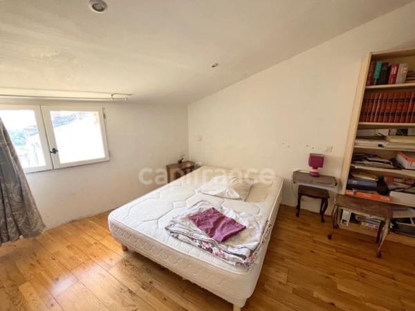 Maison à vendre à Reillanne (04110) – 152 m² – 4 chambres – Terrasse, balcon et charme provençal