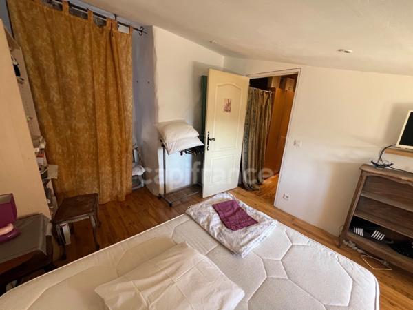 Maison à vendre à Reillanne (04110) – 152 m² – 4 chambres – Terrasse, balcon et charme provençal