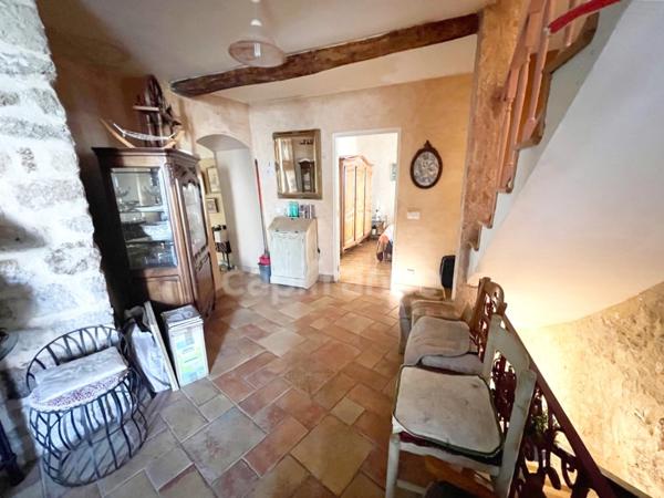 Maison à vendre à Reillanne (04110) – 152 m² – 4 chambres – Terrasse, balcon et charme provençal