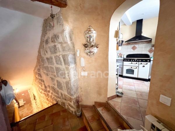 Maison à vendre à Reillanne (04110) – 152 m² – 4 chambres – Terrasse, balcon et charme provençal
