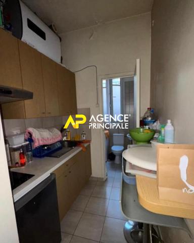 CLICHY _ Appartement type STUDIO dans immeuble de caractère 149 000 € **  - Référence  4493