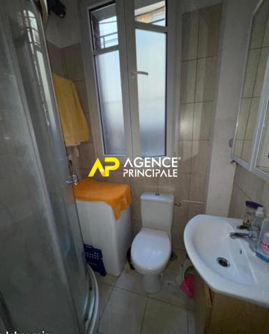 CLICHY _ Appartement type STUDIO dans immeuble de caractère 149 000 € **  - Référence  4493