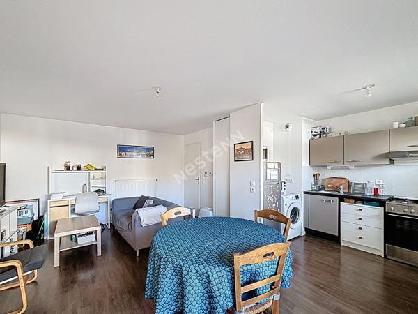 À vendre : Appartement 2 pièces à Rezé avec balcon et place de parking - Trois Moulins