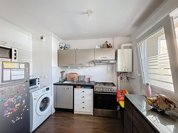 À vendre : Appartement 2 pièces à Rezé avec balcon et place de parking - Trois Moulins