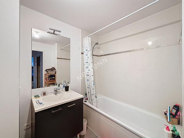 À vendre : Appartement 2 pièces à Rezé avec balcon et place de parking - Trois Moulins