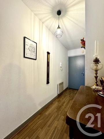 Appartement T2 à vendre  2 pièces - 67,49 m 2   LUC LA PRIMAUBE  - 12