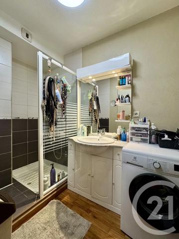 Appartement T2 à vendre  2 pièces - 67,49 m 2   LUC LA PRIMAUBE  - 12