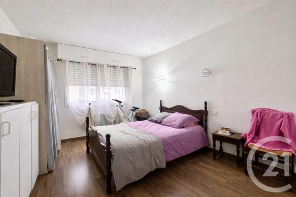 Appartement T2 à vendre  2 pièces - 67,49 m 2   LUC LA PRIMAUBE  - 12