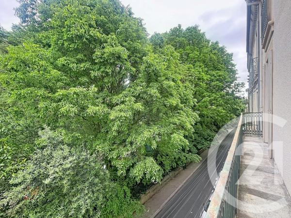 Appartement T3 à vendre  4 pièces - 80,20 m 2   BEZIERS  - 34