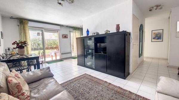 Port Frejus T3 terrasse rez de jardin cave