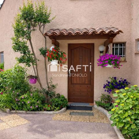 Maison dans un cadre résidentiel, au calme avec magnifique vue mer