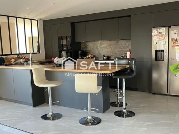 MAISON CONTEMPORAINE AVEC VUE PANORAMIQUE TYPE 6