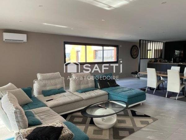 MAISON CONTEMPORAINE AVEC VUE PANORAMIQUE TYPE 6