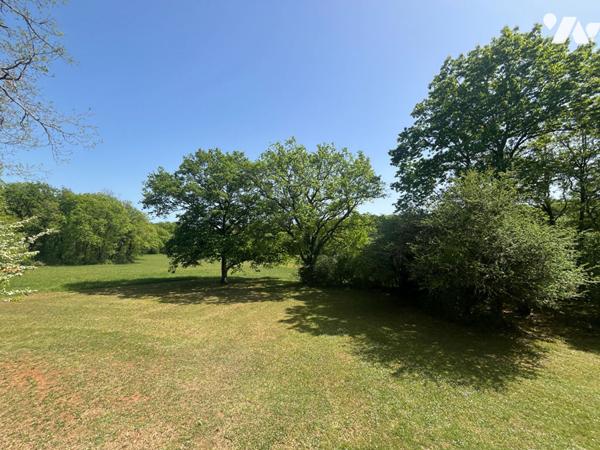 Maison en pierre avec 1 hectare de terrain - Figeac