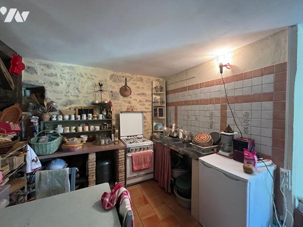 Maison en pierre avec 1 hectare de terrain - Figeac